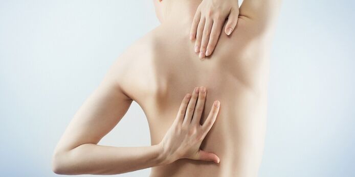 Pain in shoulder osteochondrosis between shoulder blades