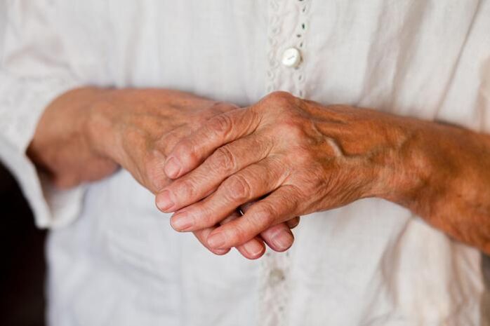 Pain in the joints of the hands often affects elderly people